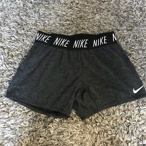 Nike short